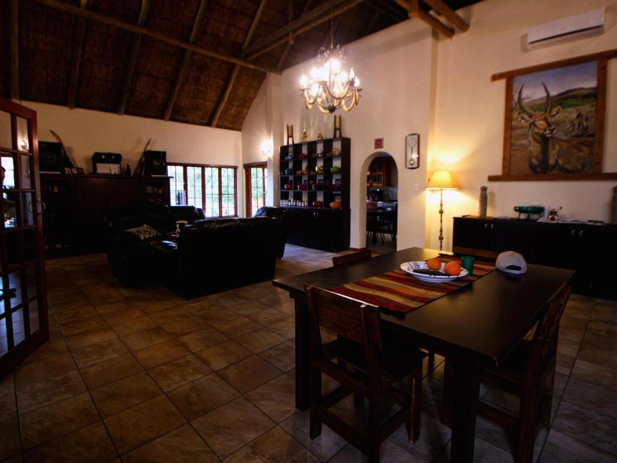 Hotel Uitkyk Guest Farm Usakos Esterno foto