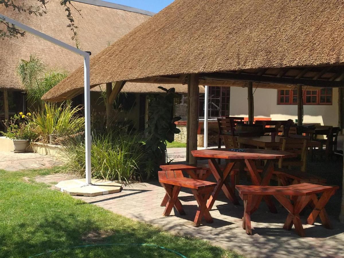 Hotel Uitkyk Guest Farm Usakos Esterno foto